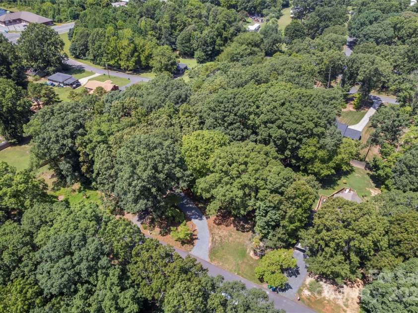 117 Kings Drive, Locust, NC 28097.  MLS# CAR4282694, YatesRealty ID 34941. 