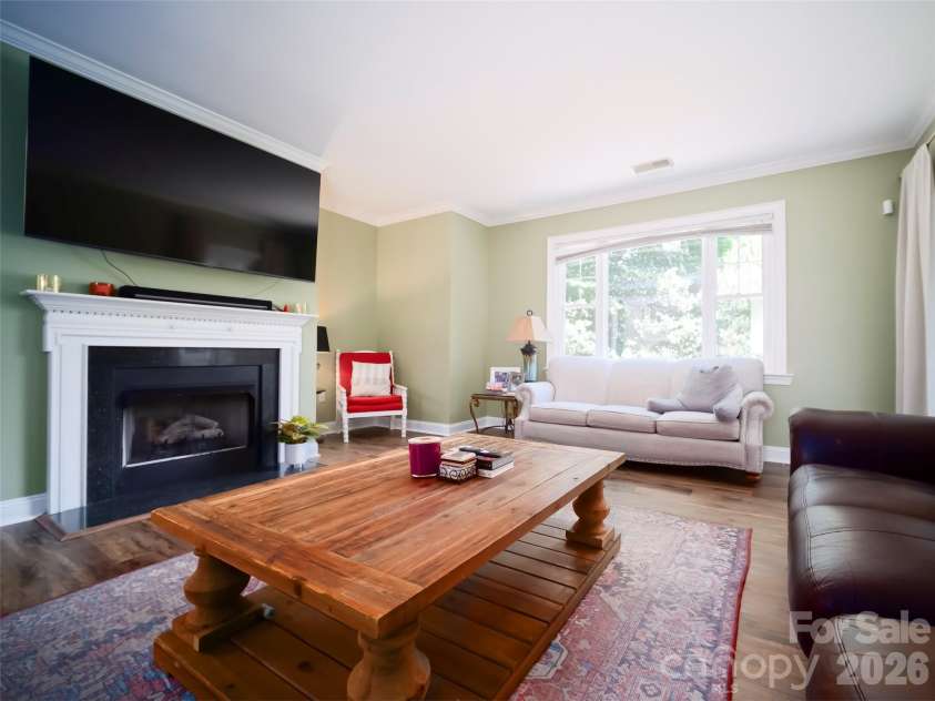5609 Fairview Road, Charlotte, NC 28209.  MLS# CAR4374465, YatesRealty ID 34941. 