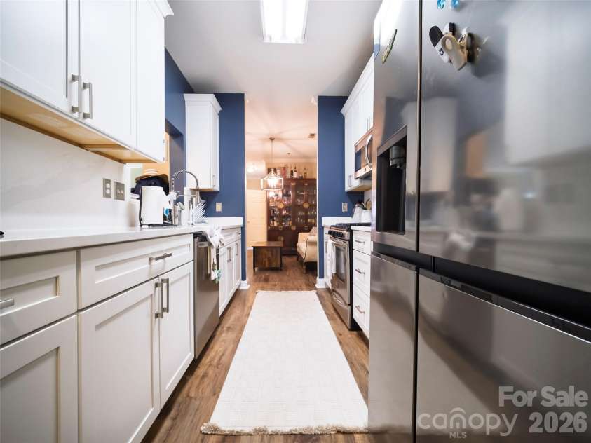5609 Fairview Road, Charlotte, NC 28209.  MLS# CAR4374465, YatesRealty ID 34941. 
