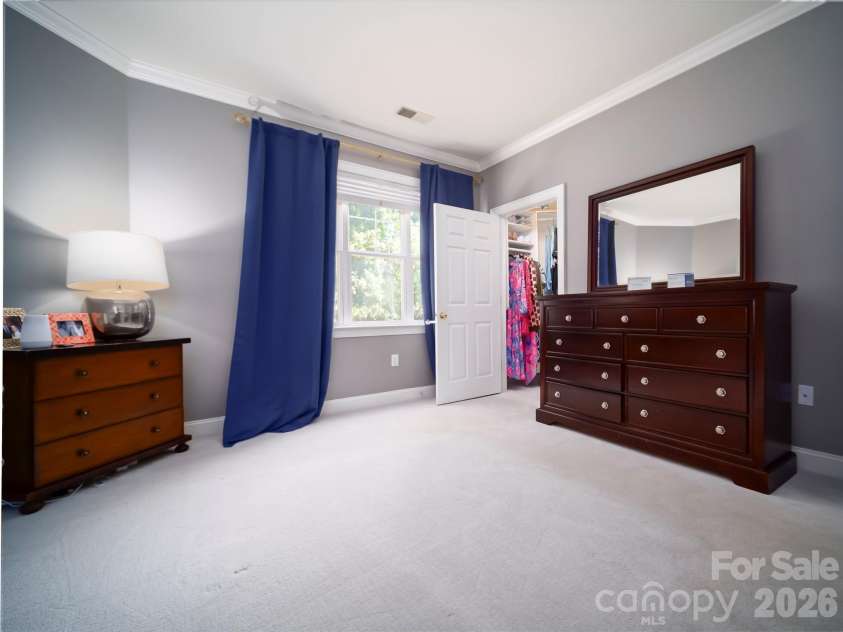 5609 Fairview Road, Charlotte, NC 28209.  MLS# CAR4374465, YatesRealty ID 34941. 