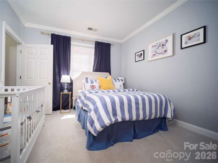 5609 Fairview Road, Charlotte, NC 28209.  MLS# CAR4374465, YatesRealty ID 34941. 
