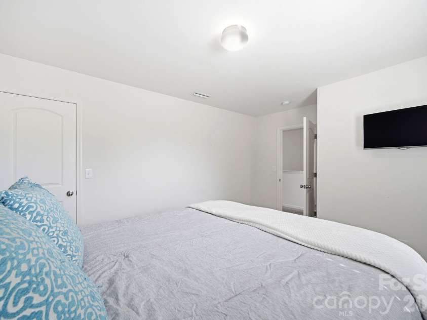 1249 Ettrick Avenue, Rock Hill, SC 29732.  MLS# CAR4378244, YatesRealty ID 34942. Guest Bedroom (#4)