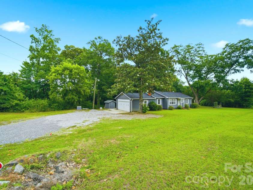 2190 Dobys Bridge Road, Fort Mill, SC 29715.  MLS# CAR4394938, YatesRealty ID 34943. 