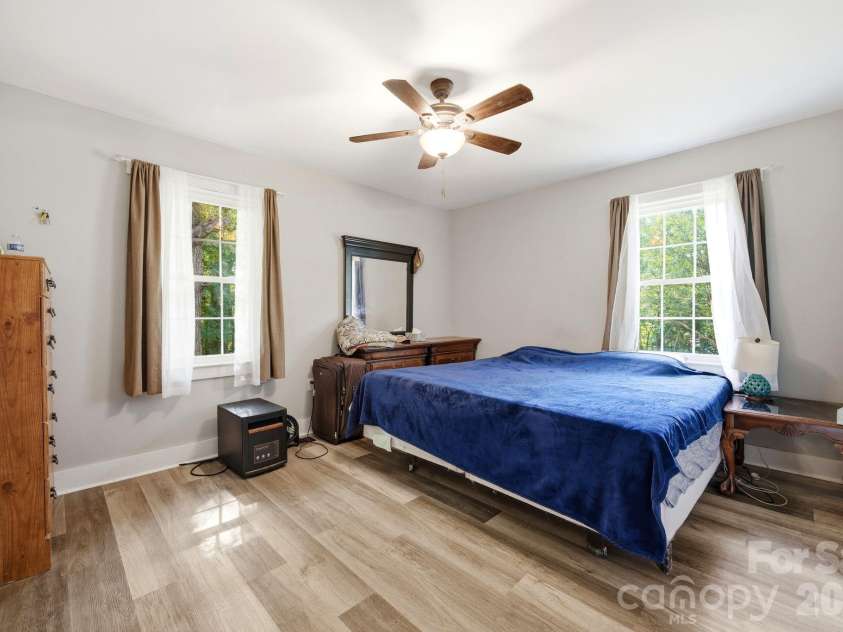 2190 Dobys Bridge Road, Fort Mill, SC 29715.  MLS# CAR4394938, YatesRealty ID 34943. 