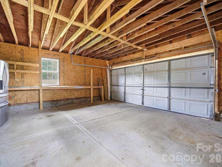 2190 Dobys Bridge Road, Fort Mill, SC 29715.  MLS# CAR4394938, YatesRealty ID 34943. 