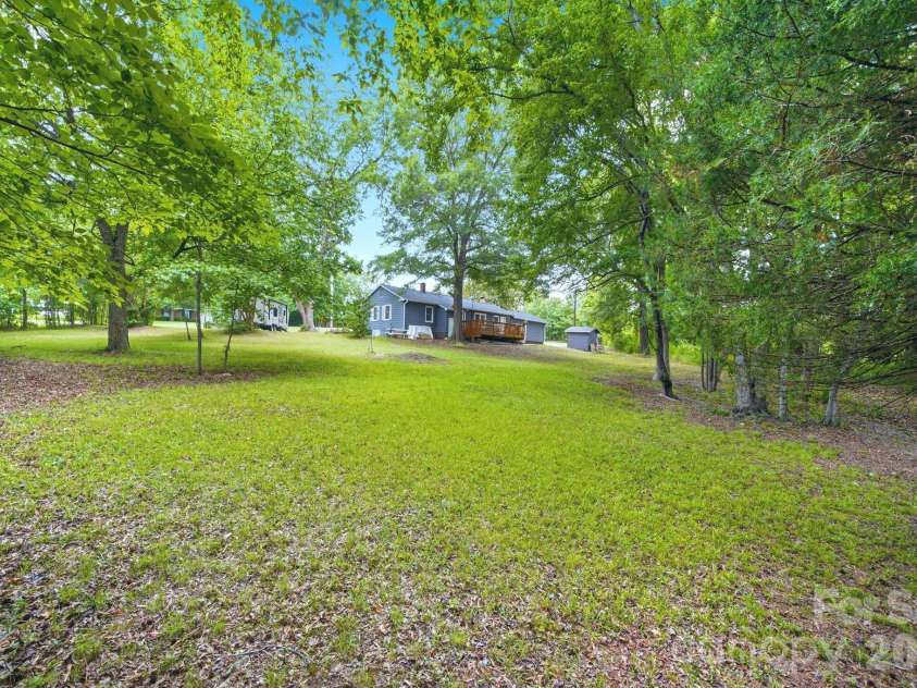 2190 Dobys Bridge Road, Fort Mill, SC 29715.  MLS# CAR4394938, YatesRealty ID 34943. 