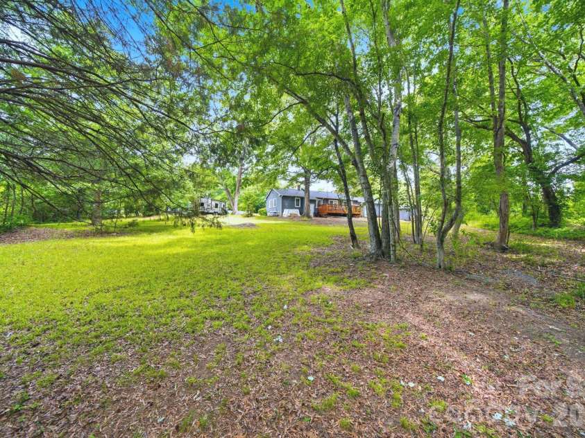 2190 Dobys Bridge Road, Fort Mill, SC 29715.  MLS# CAR4394938, YatesRealty ID 34943. 