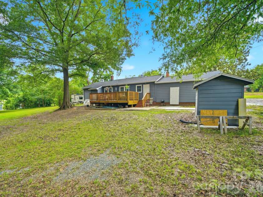 2190 Dobys Bridge Road, Fort Mill, SC 29715.  MLS# CAR4394938, YatesRealty ID 34943. 
