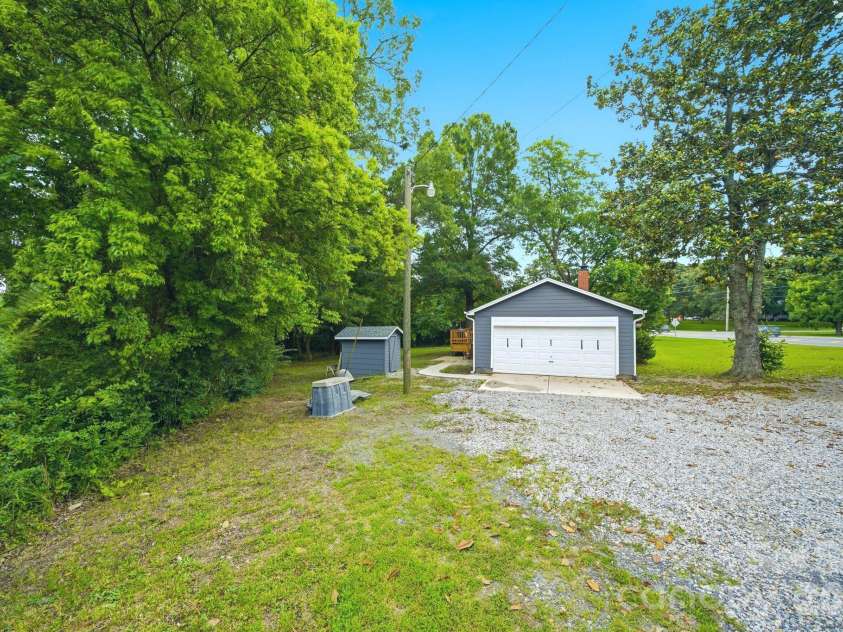 2190 Dobys Bridge Road, Fort Mill, SC 29715.  MLS# CAR4394938, YatesRealty ID 34943. 