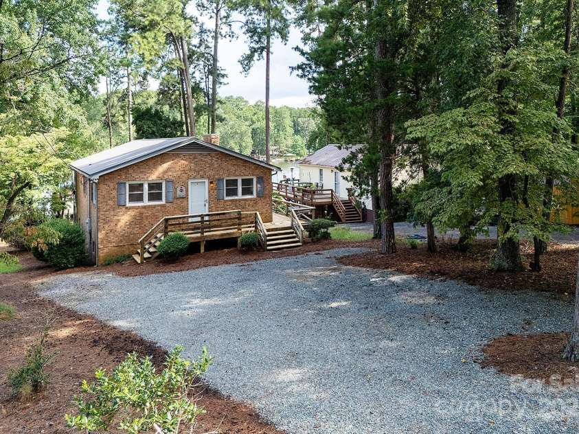 457 Emerald Shores Road, Mount Gilead, NC 27306.  MLS# CAR4292322, YatesRealty ID 34946. 