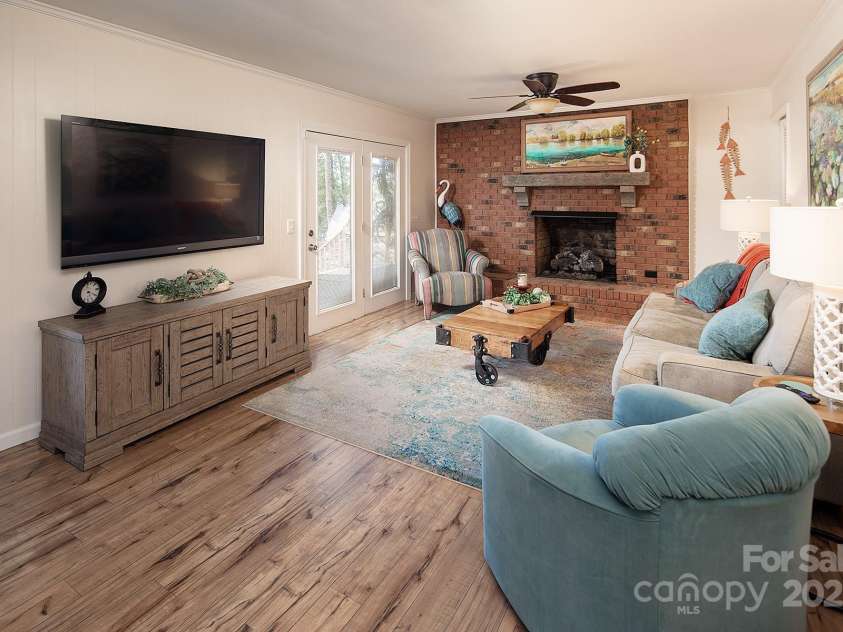 457 Emerald Shores Road, Mount Gilead, NC 27306.  MLS# CAR4292322, YatesRealty ID 34946. 