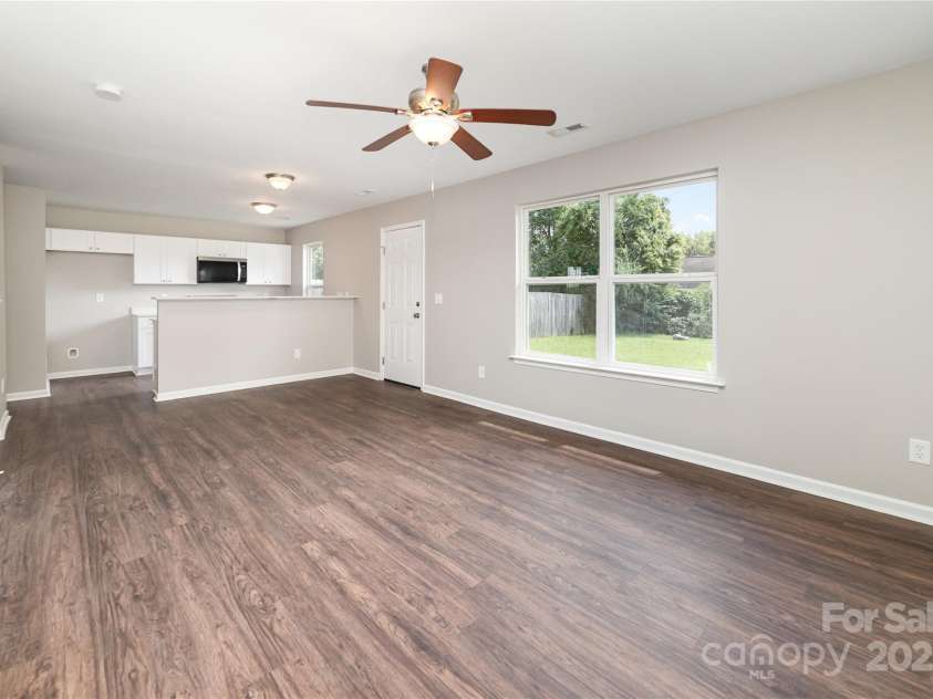 4437 Esmeralda Drive, Charlotte, NC 28269.  MLS# CAR4282321, YatesRealty ID 34947. 