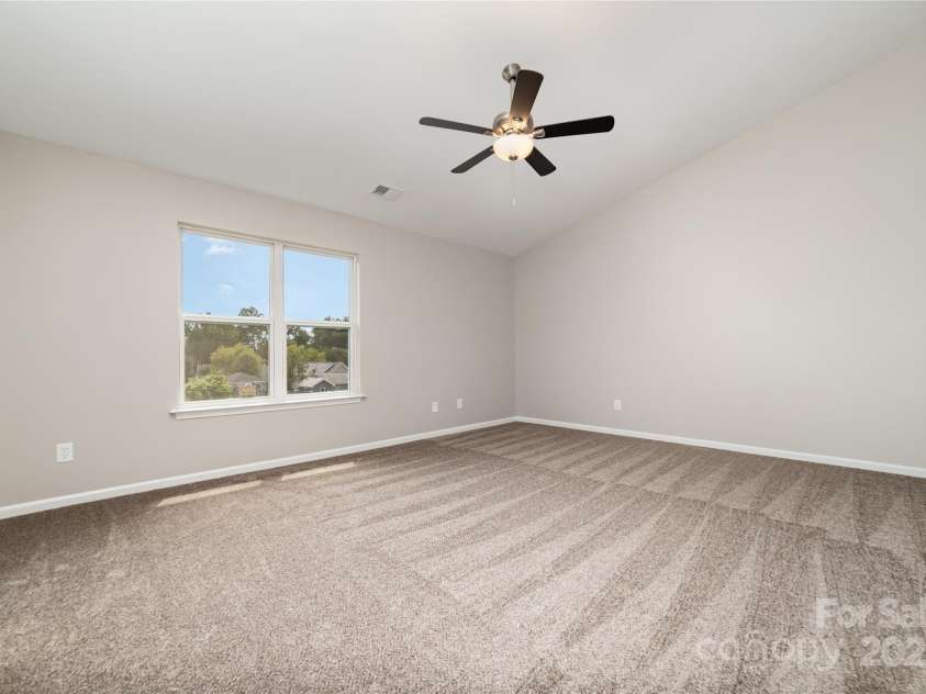 4437 Esmeralda Drive, Charlotte, NC 28269.  MLS# CAR4282321, YatesRealty ID 34947. 