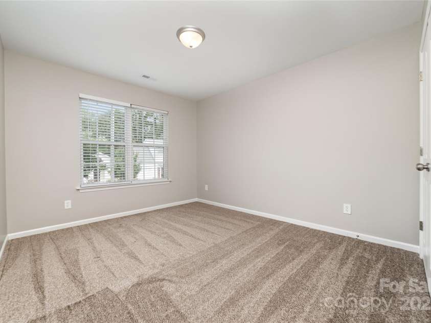 4437 Esmeralda Drive, Charlotte, NC 28269.  MLS# CAR4282321, YatesRealty ID 34947. 