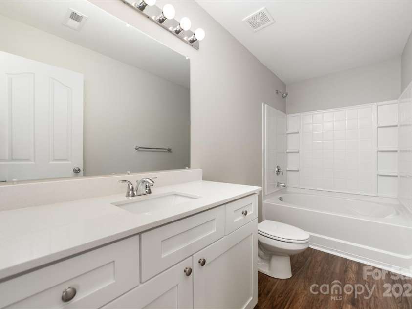 4437 Esmeralda Drive, Charlotte, NC 28269.  MLS# CAR4282321, YatesRealty ID 34947. 