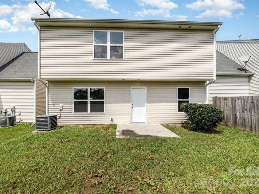 4437 Esmeralda Drive, Charlotte, NC 28269.  MLS# CAR4282321, YatesRealty ID 34947. 