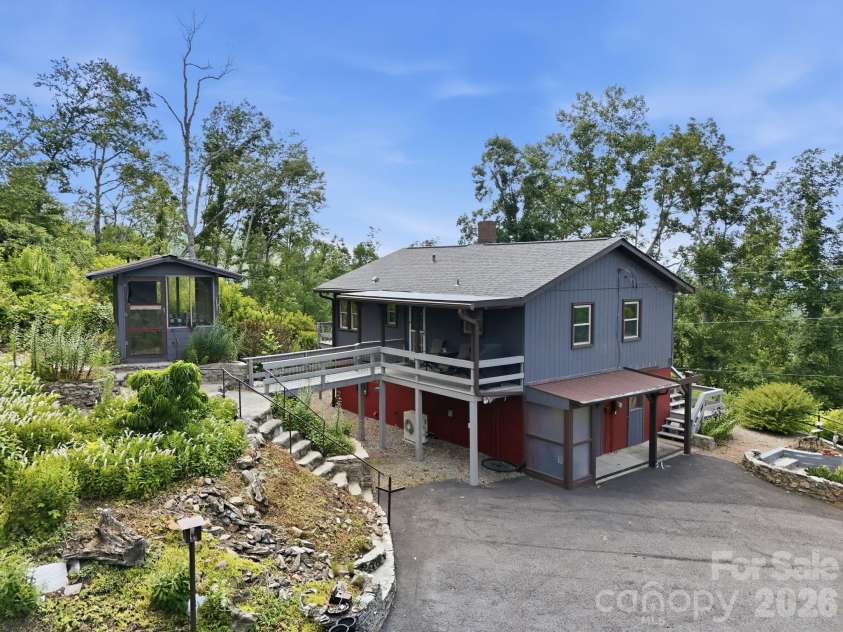 854 Ox Creek Crest Lane, Weaverville, NC 28787.  MLS# CAR4394336, YatesRealty ID 34947. 