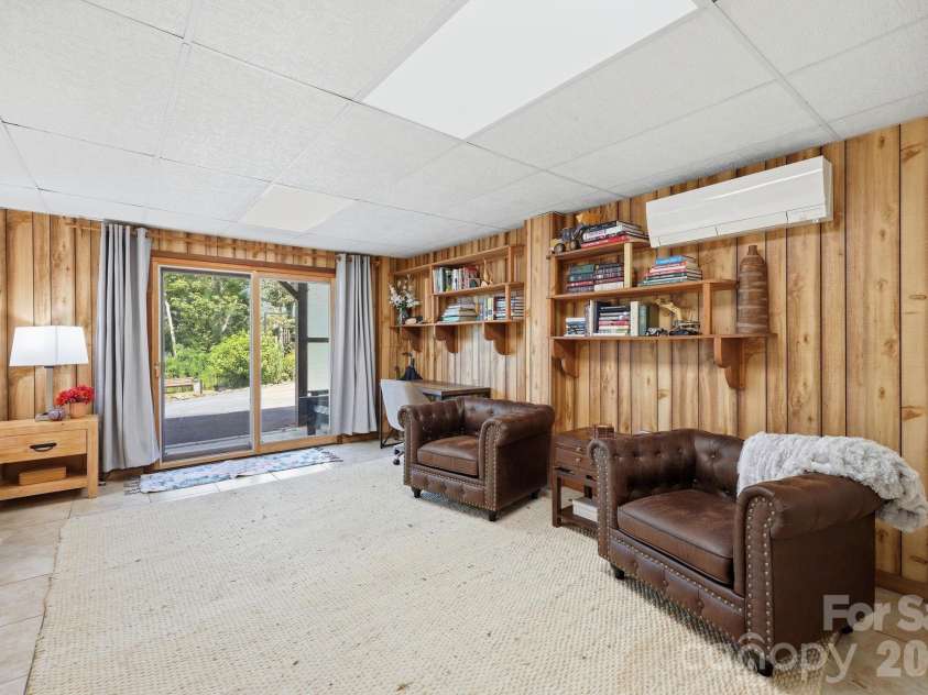 854 Ox Creek Crest Lane, Weaverville, NC 28787.  MLS# CAR4394336, YatesRealty ID 34947. 