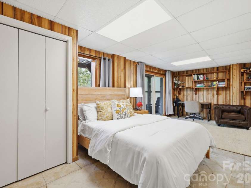 854 Ox Creek Crest Lane, Weaverville, NC 28787.  MLS# CAR4394336, YatesRealty ID 34947. 