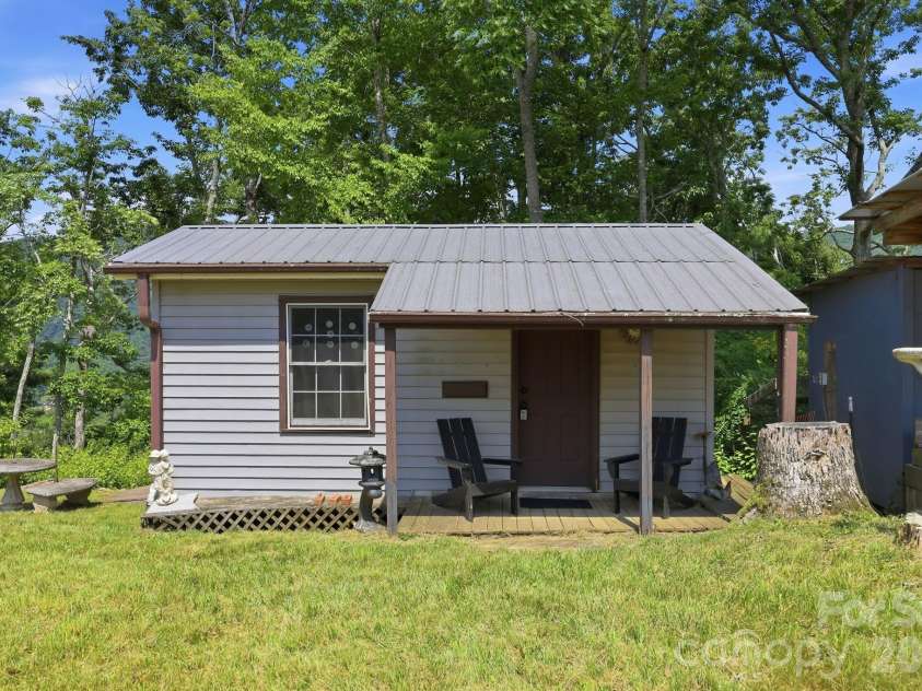 854 Ox Creek Crest Lane, Weaverville, NC 28787.  MLS# CAR4394336, YatesRealty ID 34947. 