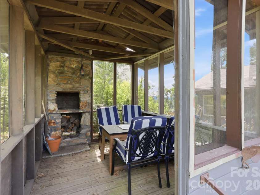 854 Ox Creek Crest Lane, Weaverville, NC 28787.  MLS# CAR4394336, YatesRealty ID 34947. 