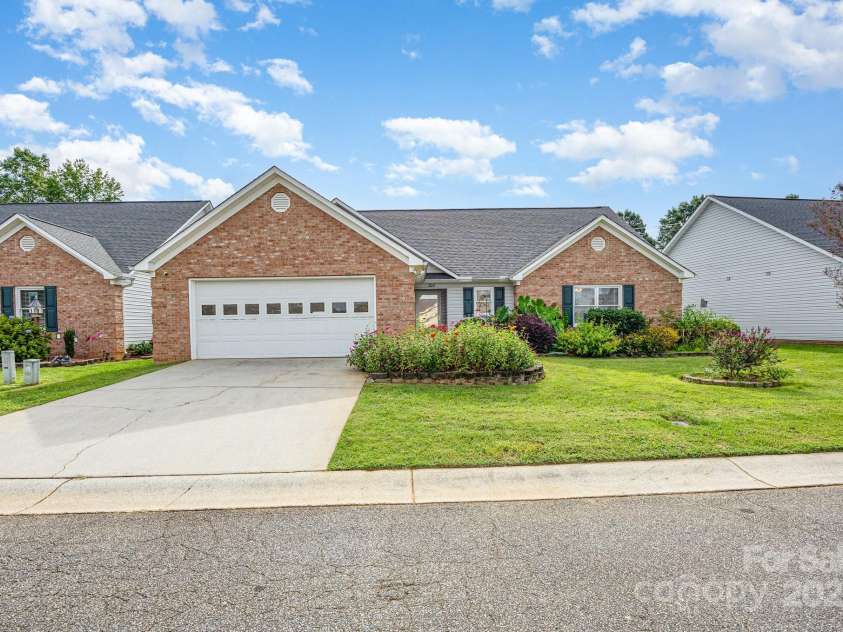 202 Hidden Creek Circle, Salisbury, NC 28147.  MLS# CAR4291340, YatesRealty ID 34948. 