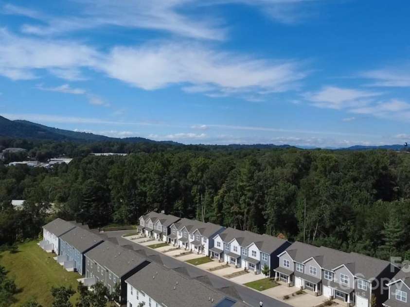 81 Cain Hollow Way, Asheville, NC 28806.  MLS# CAR4293345, YatesRealty ID 34950. Community overview