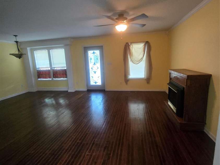 3972 NC Hwy 127 Highway, Hickory, NC 28602.  MLS# CAR4397581, YatesRealty ID 34951. 