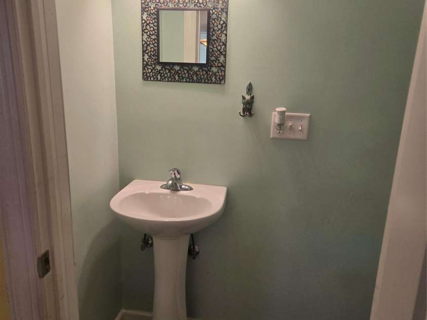 3972 NC Hwy 127 Highway, Hickory, NC 28602.  MLS# CAR4397581, YatesRealty ID 34951. 