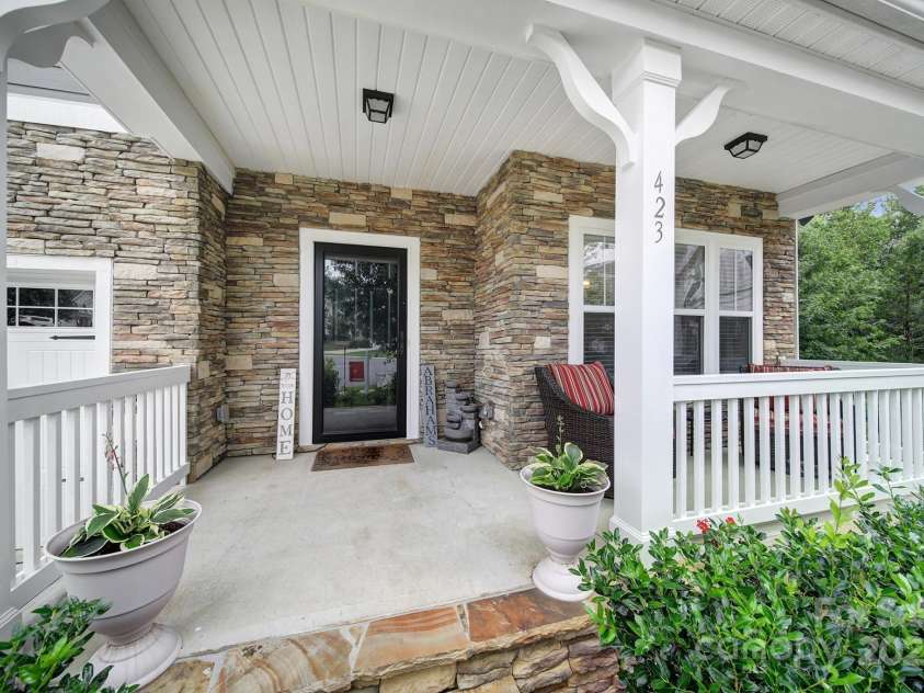 423 Crisfield Court, York, SC 29745.  MLS# CAR4290738, YatesRealty ID 34951. 