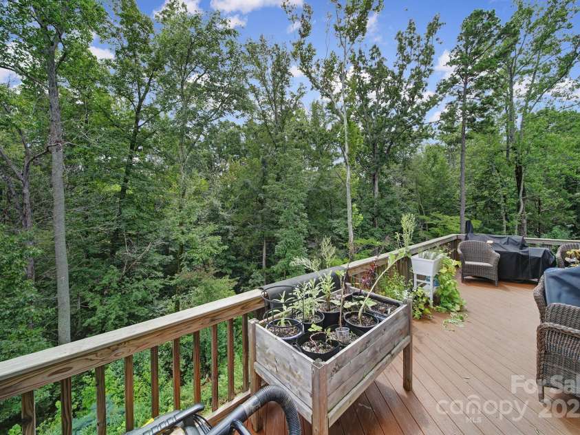 423 Crisfield Court, York, SC 29745.  MLS# CAR4290738, YatesRealty ID 34951. 