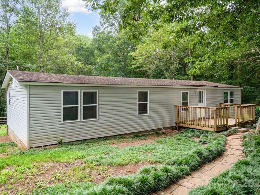 2199 Brightwood Drive, York, SC 29745.  MLS# CAR4295826, YatesRealty ID 34953. 