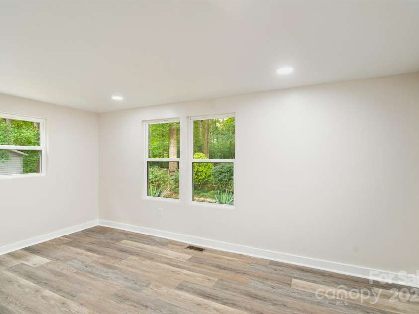 2199 Brightwood Drive, York, SC 29745.  MLS# CAR4295826, YatesRealty ID 34953. 