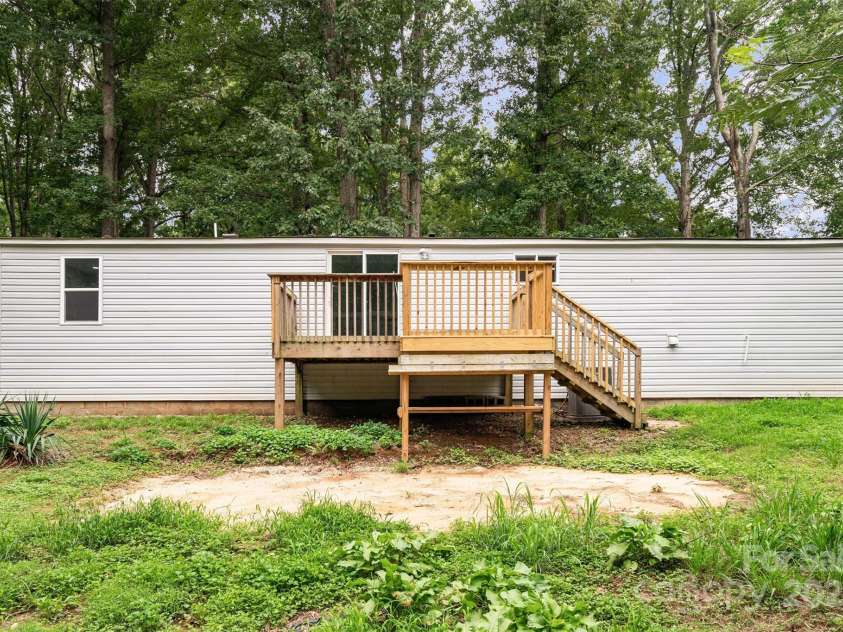 2199 Brightwood Drive, York, SC 29745.  MLS# CAR4295826, YatesRealty ID 34953. 