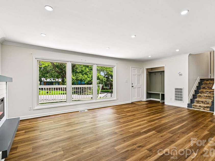 923 Yuma Street, Charlotte, NC 28213.  MLS# CAR4397839, YatesRealty ID 34953. 