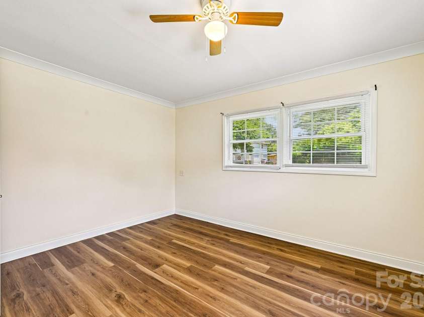 923 Yuma Street, Charlotte, NC 28213.  MLS# CAR4397839, YatesRealty ID 34953. 