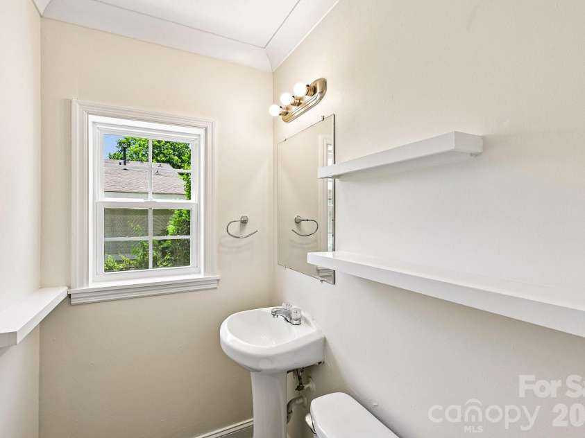 923 Yuma Street, Charlotte, NC 28213.  MLS# CAR4397839, YatesRealty ID 34953. 