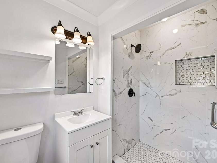 923 Yuma Street, Charlotte, NC 28213.  MLS# CAR4397839, YatesRealty ID 34953. 