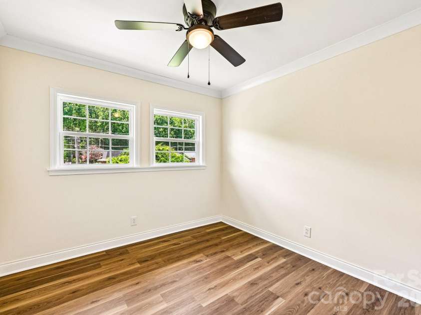 923 Yuma Street, Charlotte, NC 28213.  MLS# CAR4397839, YatesRealty ID 34953. 