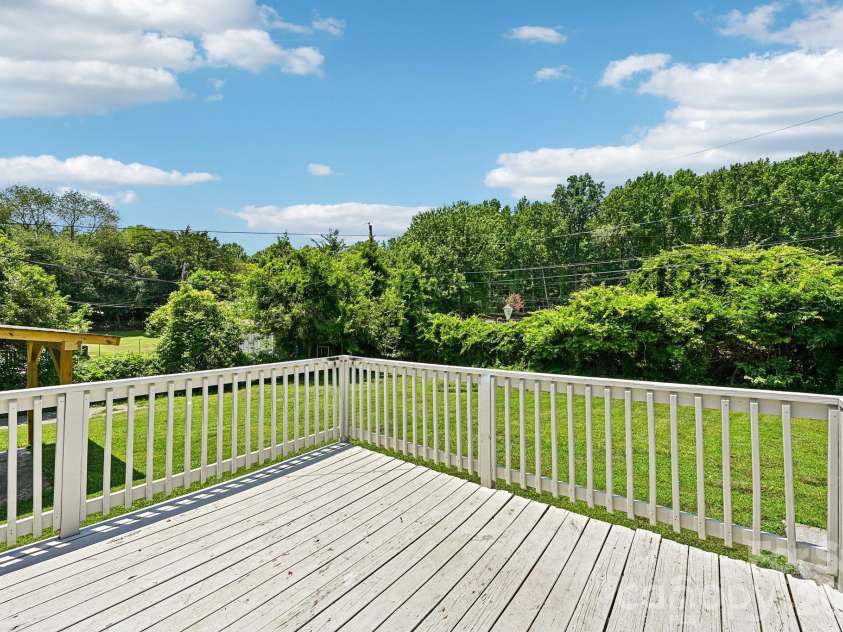 923 Yuma Street, Charlotte, NC 28213.  MLS# CAR4397839, YatesRealty ID 34953. 