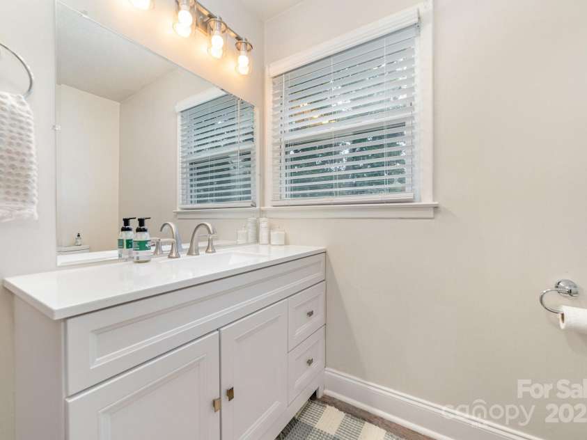 115 Northcrest Drive, Kannapolis, NC 28081.  MLS# CAR4296020, YatesRealty ID 34954. 