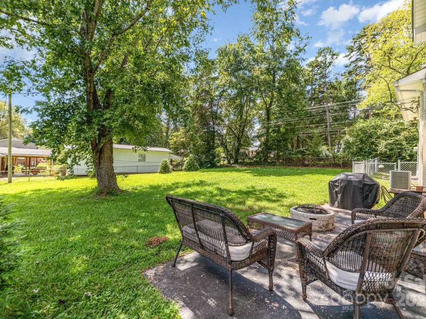 115 Northcrest Drive, Kannapolis, NC 28081.  MLS# CAR4296020, YatesRealty ID 34954. 