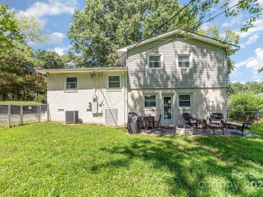 115 Northcrest Drive, Kannapolis, NC 28081.  MLS# CAR4296020, YatesRealty ID 34954. 