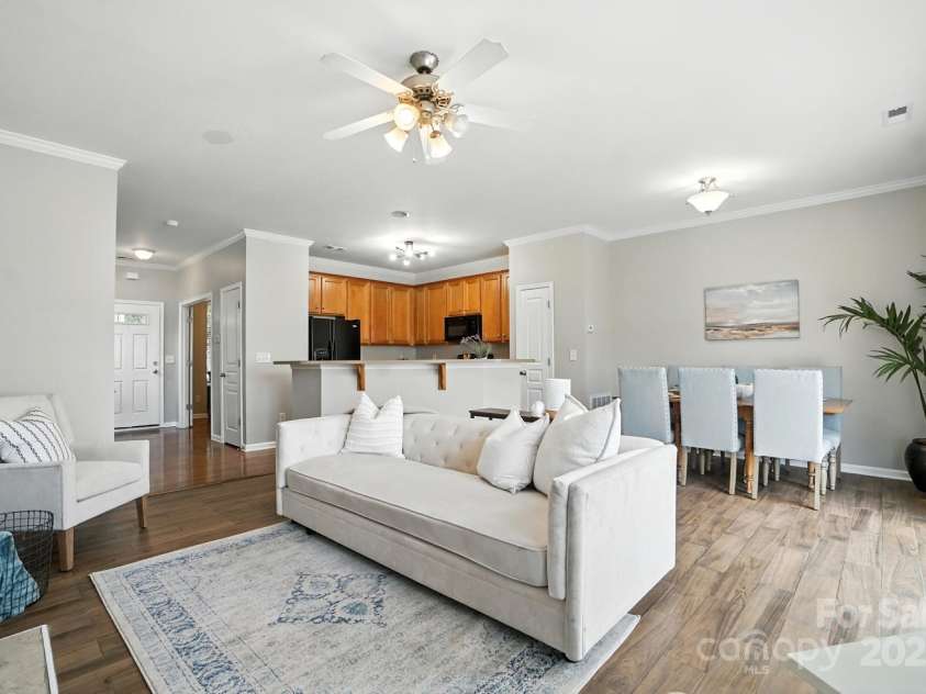 1136 Hammond Drive, Matthews, NC 28104.  MLS# CAR4296408, YatesRealty ID 34955. 