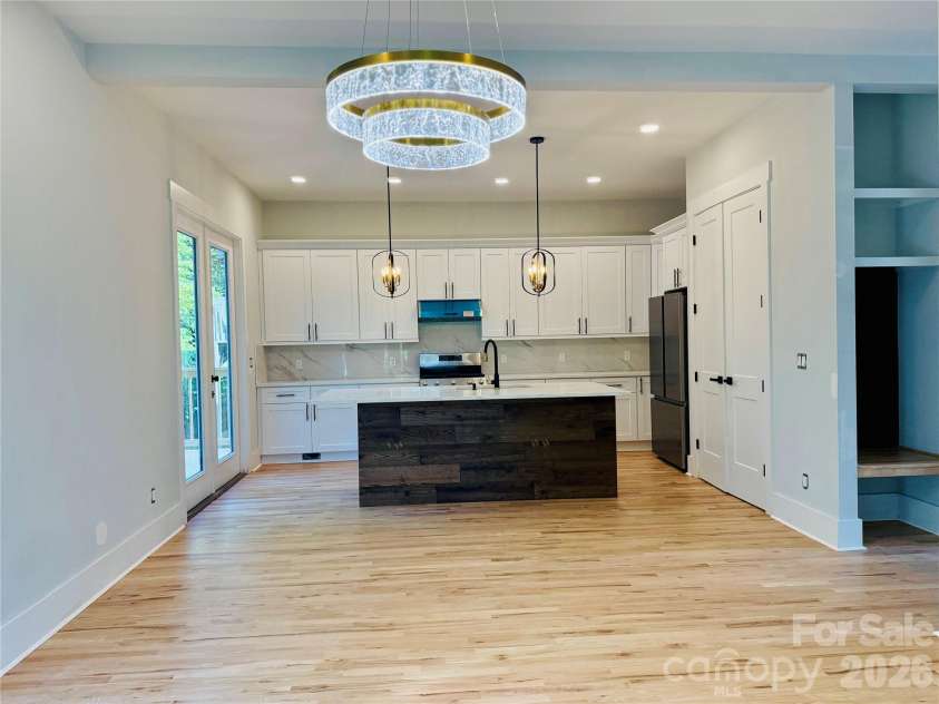 2334 Eagle Glen Court, Gastonia, NC 28056.  MLS# CAR4400481, YatesRealty ID 34955. Dinning and Kitchen