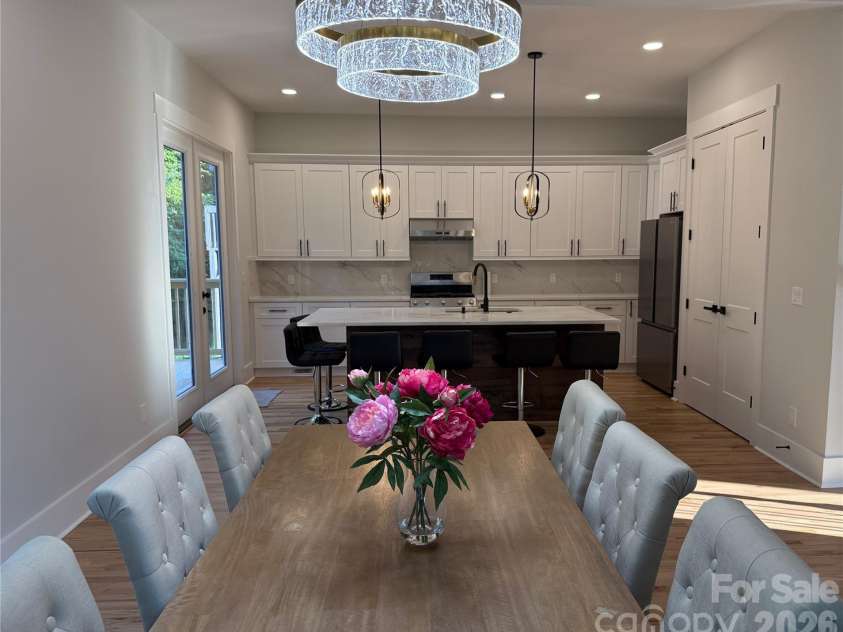 2334 Eagle Glen Court, Gastonia, NC 28056.  MLS# CAR4400481, YatesRealty ID 34955. Dinning and Kitchen