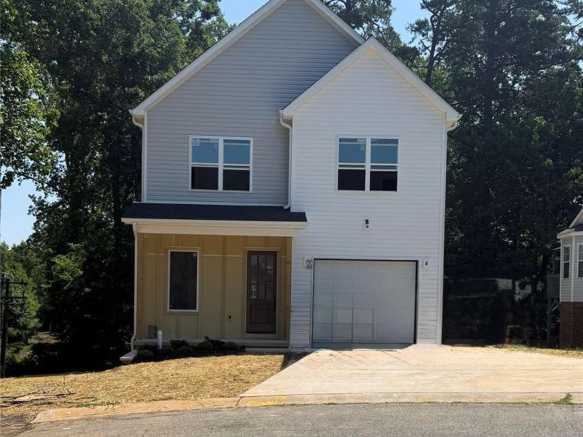 2334 Eagle Glen Court, Gastonia, NC 28056.  MLS# CAR4400481, YatesRealty ID 34955. Front