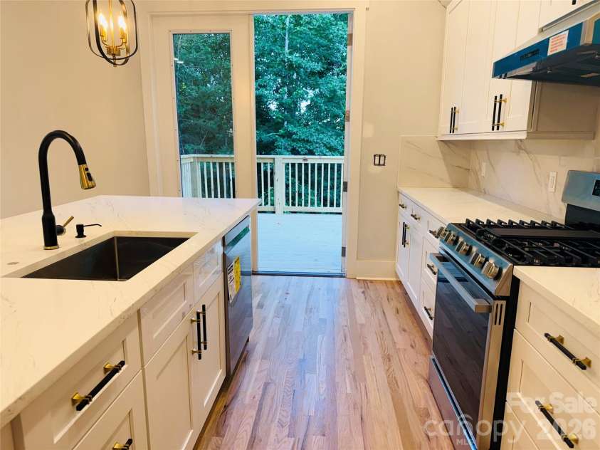 2334 Eagle Glen Court, Gastonia, NC 28056.  MLS# CAR4400481, YatesRealty ID 34955. Kitchen