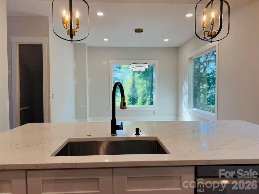 2334 Eagle Glen Court, Gastonia, NC 28056.  MLS# CAR4400481, YatesRealty ID 34955. Kitchen and Dinning