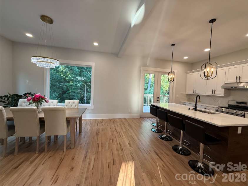2334 Eagle Glen Court, Gastonia, NC 28056.  MLS# CAR4400481, YatesRealty ID 34955. Kitchen and Dinning